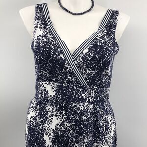 Blu Sage size 14 sleeveless blue white floral dress